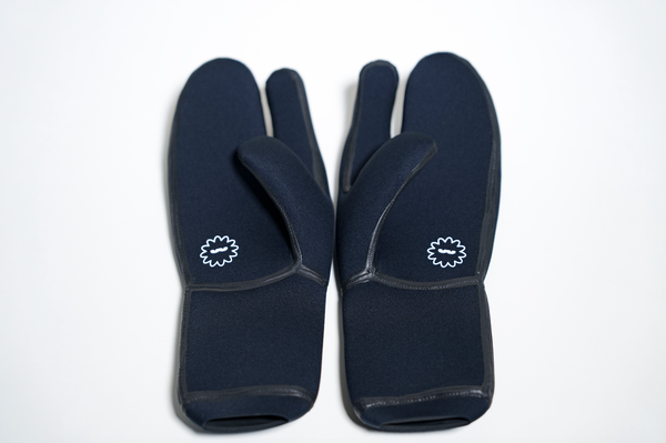 5mm Crooked Lobster Claw Mittens