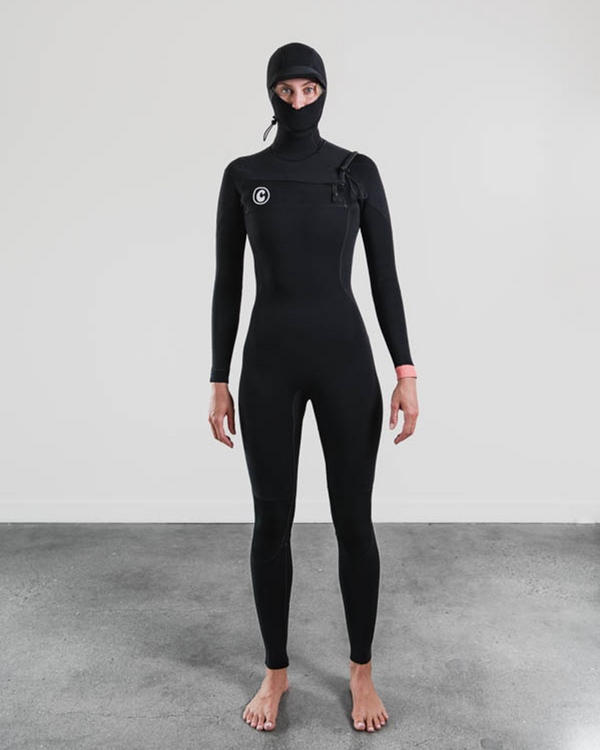 4+/3mm Women's Hooded Wetsuit